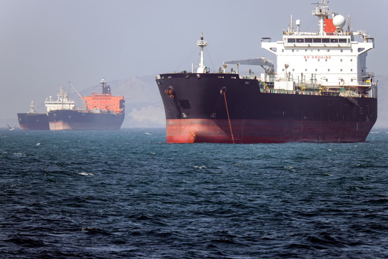 Source-feed image associated with Iran tightens its grip on Strait of Hormuz, sending oil prices higher