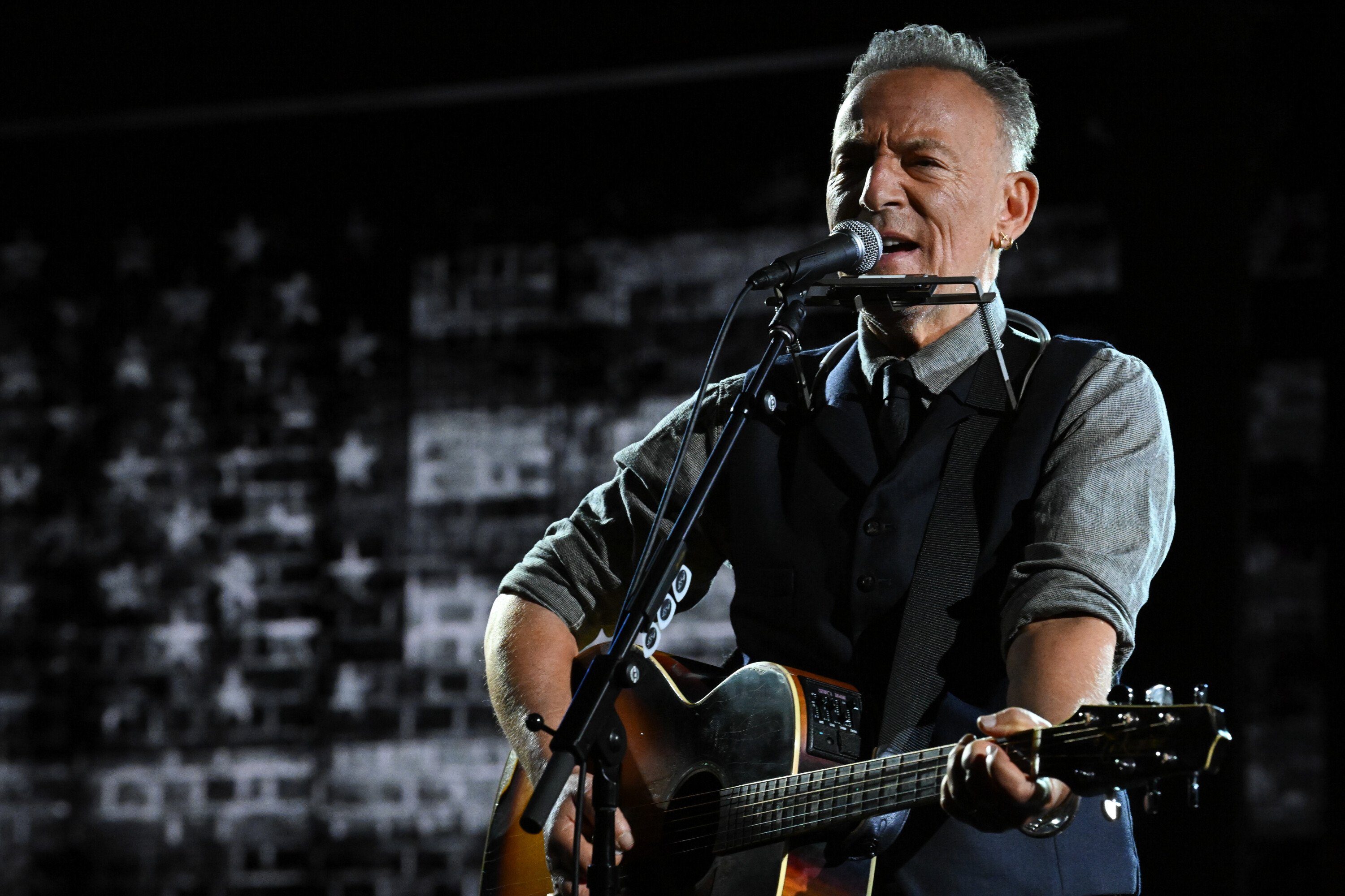 Source-feed image associated with Bruce Springsteen Says He’s a ‘Patriot’ for Standing Up to Trump: ‘I Believe in Critical Patriotism’