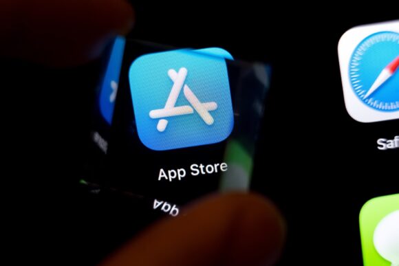 Source-feed image associated with Supreme Court Lets Texas’ Age App Verification Law Stand