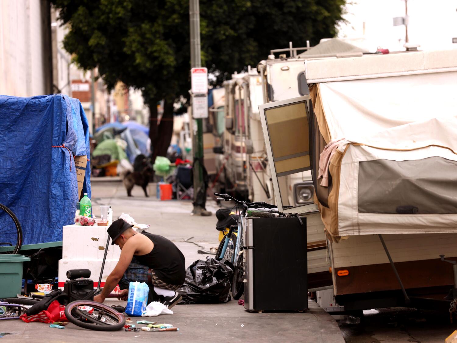 Source-feed image associated with Lopez: On Skid Row, it's been decades of frustration. Will the next mayor have a plan?