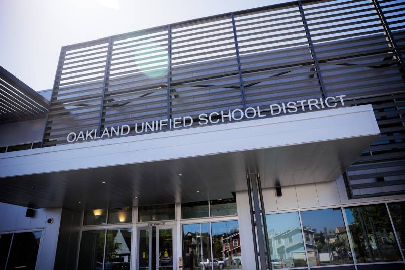 Source-feed image associated with Conservative Group Claims Oakland Unified Programs Discriminate Against White Students