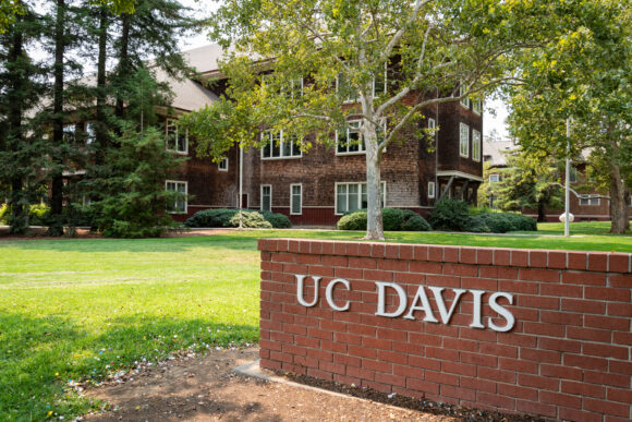 Source-feed image associated with DOJ Accuses UC Davis School of Medicine of Racial Discrimination in Admissions