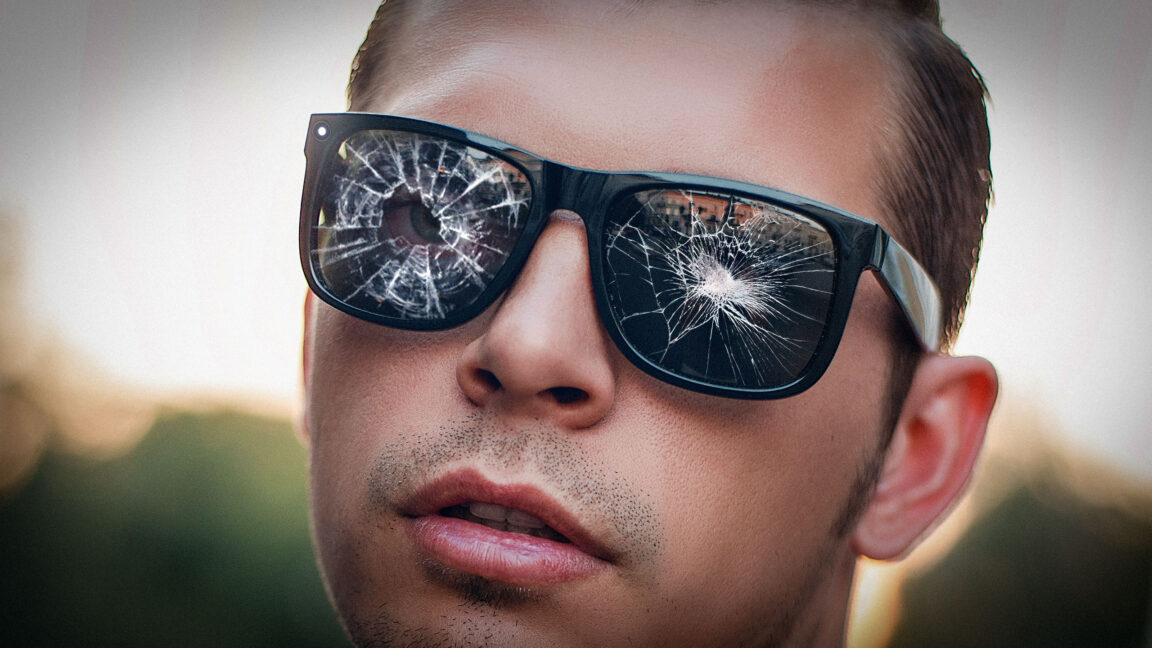 Source-feed image associated with As demand for Meta AI glasses explodes, it’s harder to avoid creepy recordings