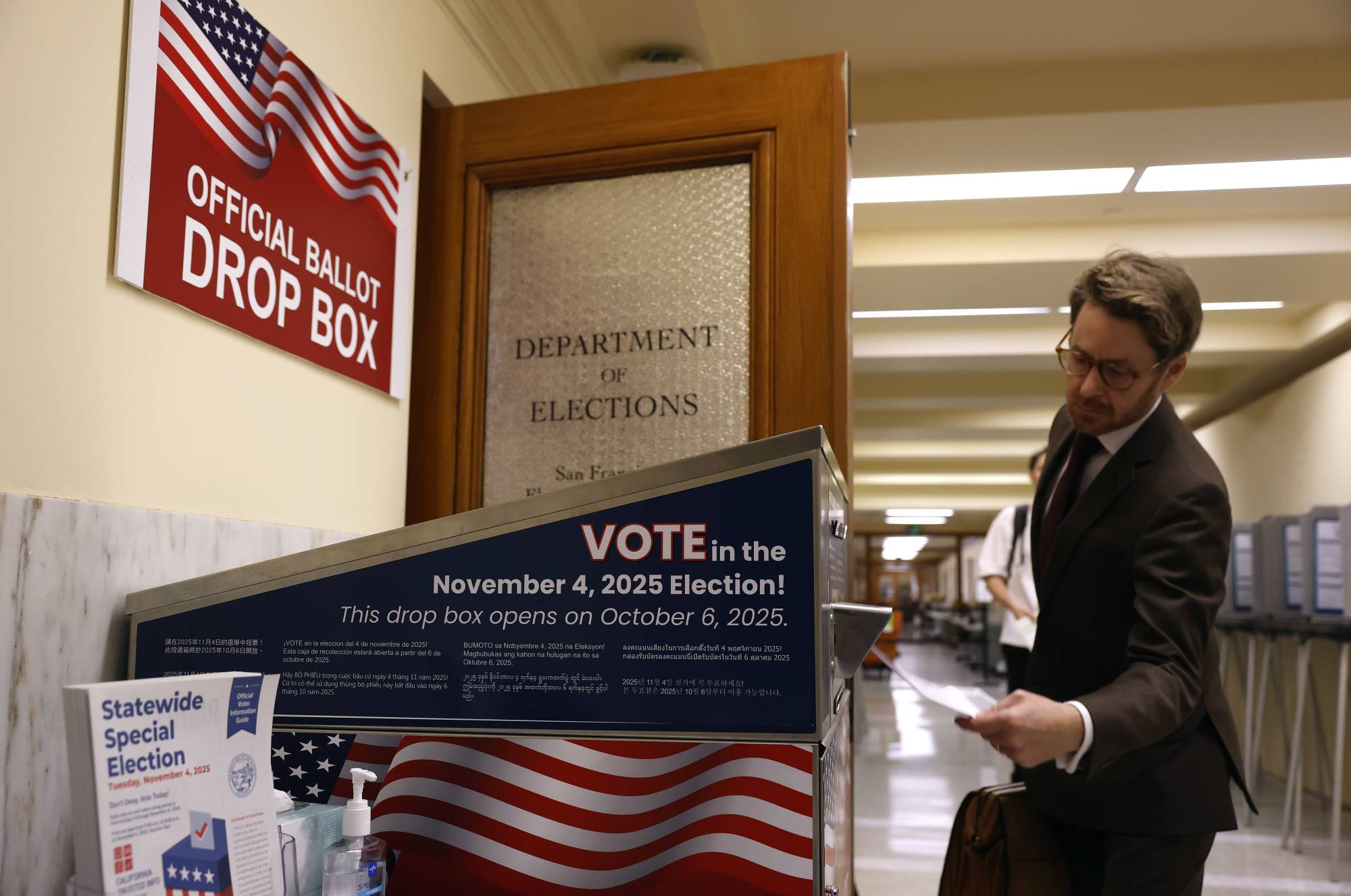 Source-feed image associated with Still Need to Mail Your Primary Ballot? Don’t Rely on USPS, Officials Say