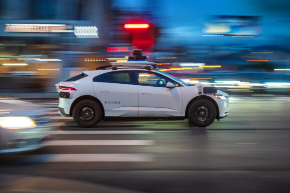 Source-feed image associated with Near-Miss Data Can Expedite Self-Driving Vehicle Algorithm Training: Study