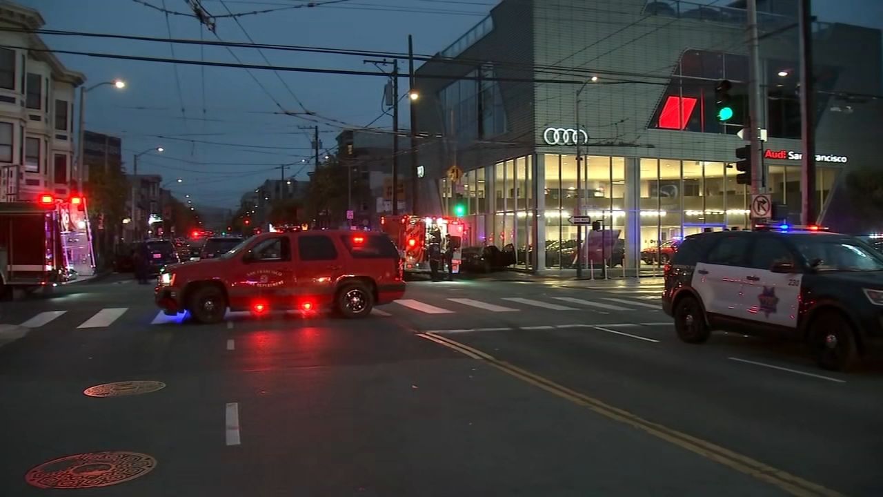 Source-feed image associated with 9 injured in SF after truck crashes into car during police pursuit, authorities say