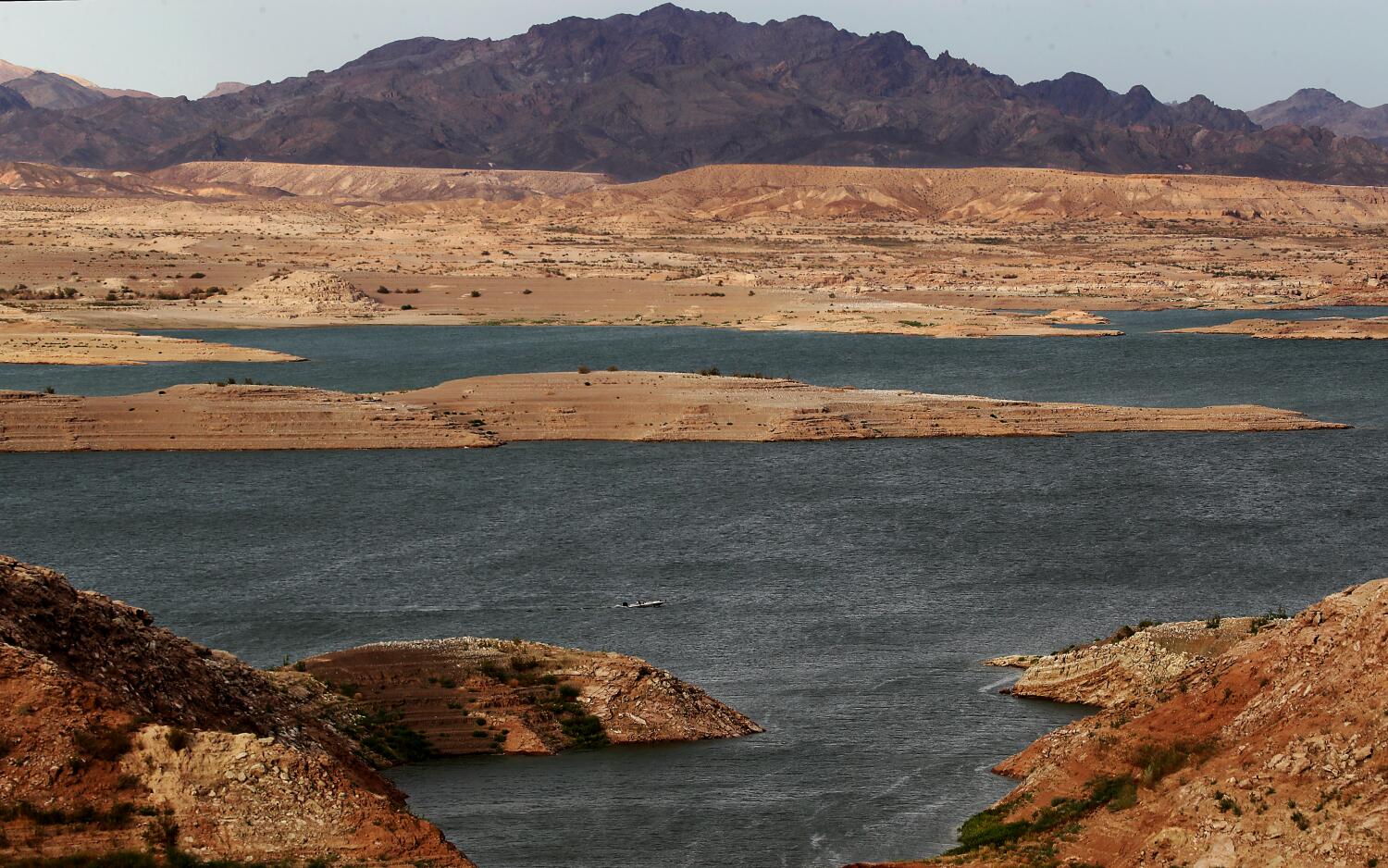 Source-feed image associated with 'It'll buy us time': Feds to pay millions to prop up dwindling Lake Mead
