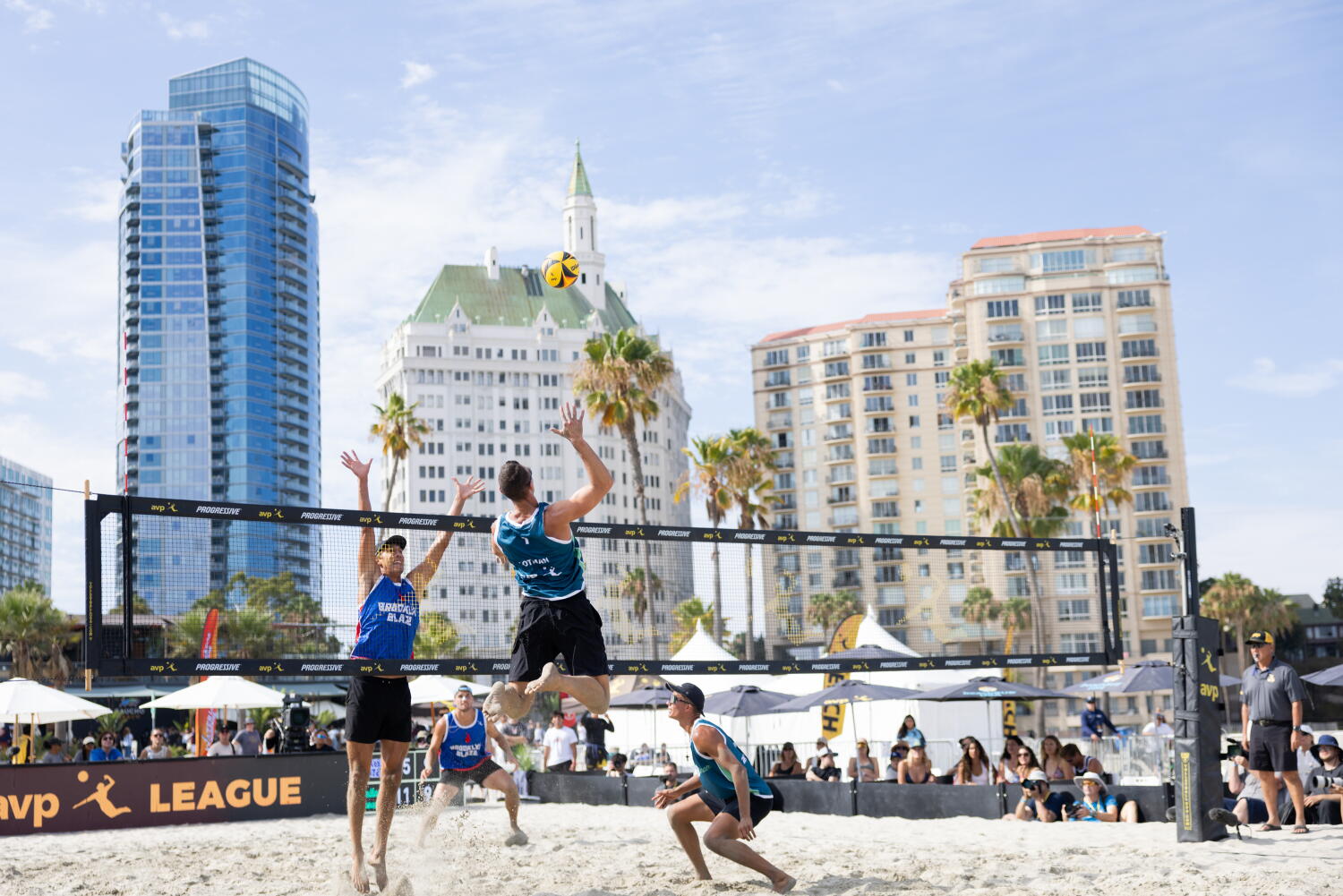 Source-feed image associated with A Summer Olympics economic windfall is headed for SoCal, a new analysis says