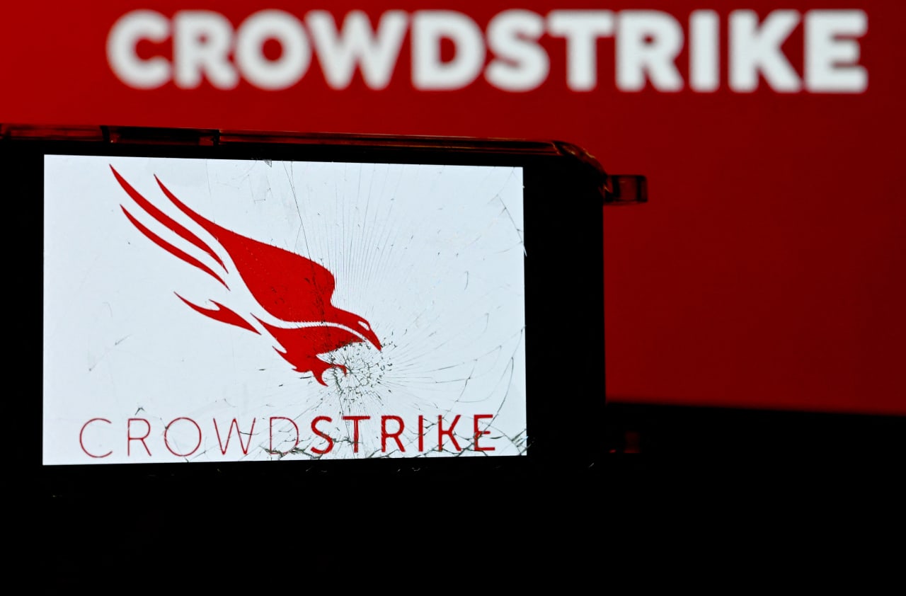 Source-feed image associated with CrowdStrike’s stock soars after AI fuels the cybersecurity company’s ‘best quarter in history’