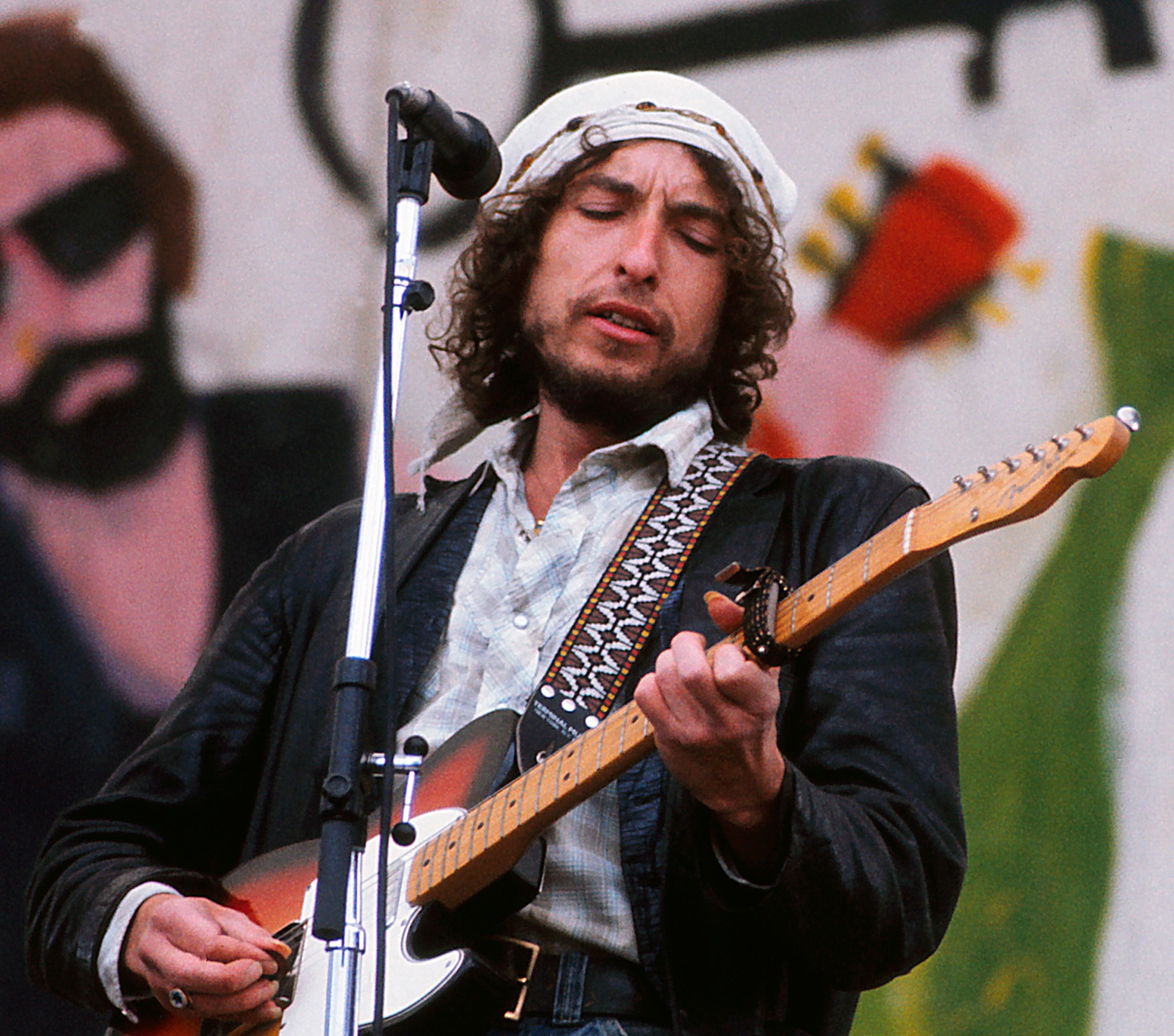 Source-feed image associated with Bob Dylan Somehow Finds 371 Unreleased Songs for Another Rolling Thunder Box Set