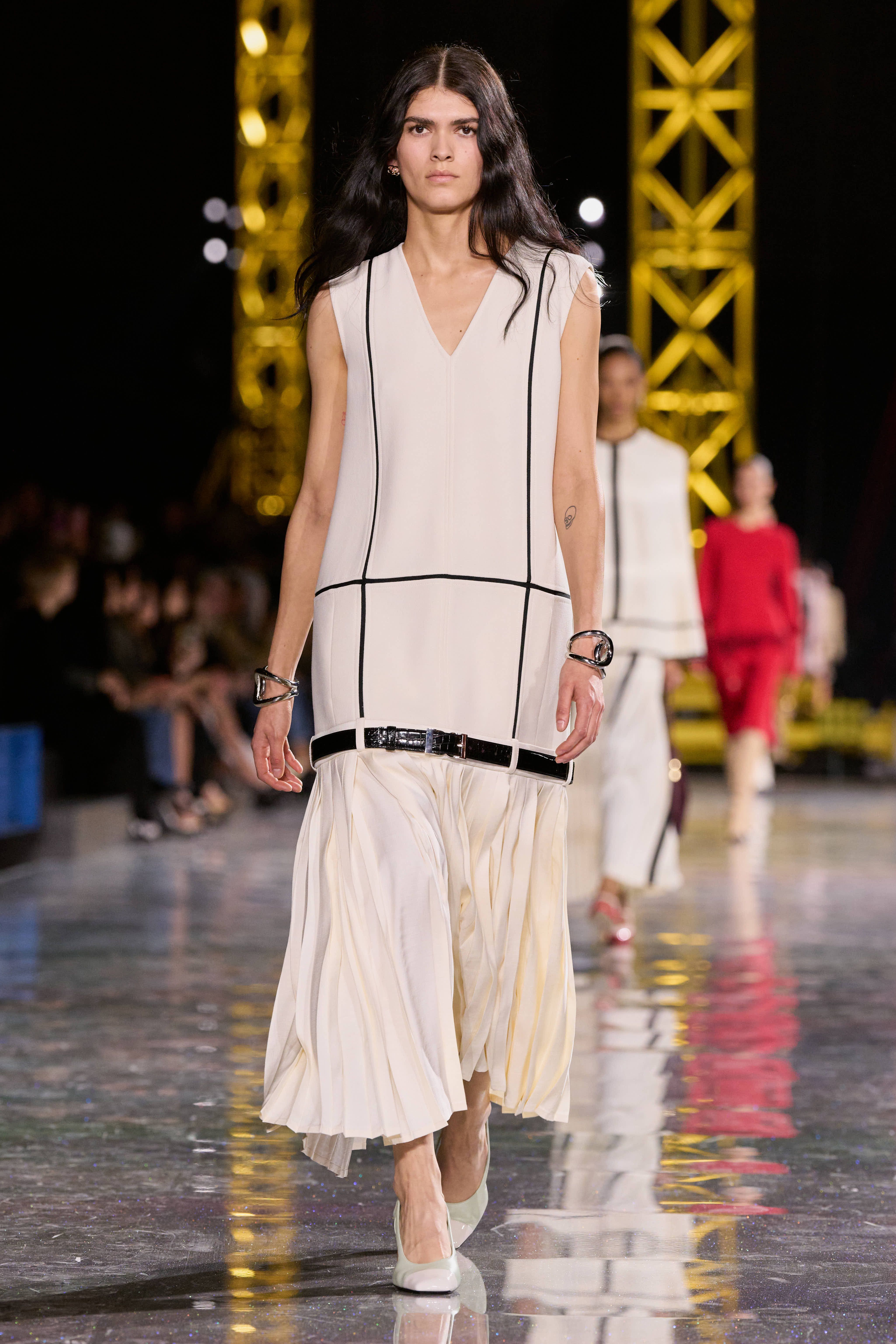Source-feed image associated with 9 Fall Fashion Must-Haves Vogue Editors Are Shopping