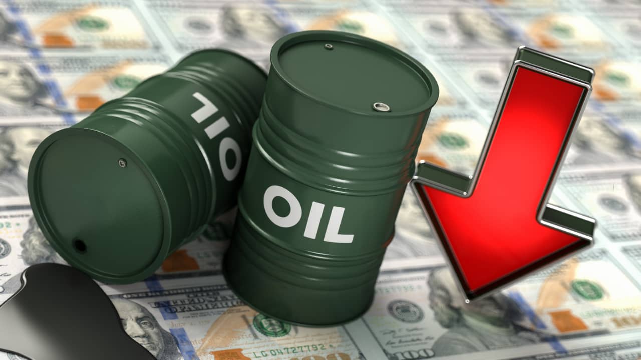 Source-feed image associated with Global oil prices break below $80 for the first time since the Iran war began. Ships still aren’t passing through Hormuz.