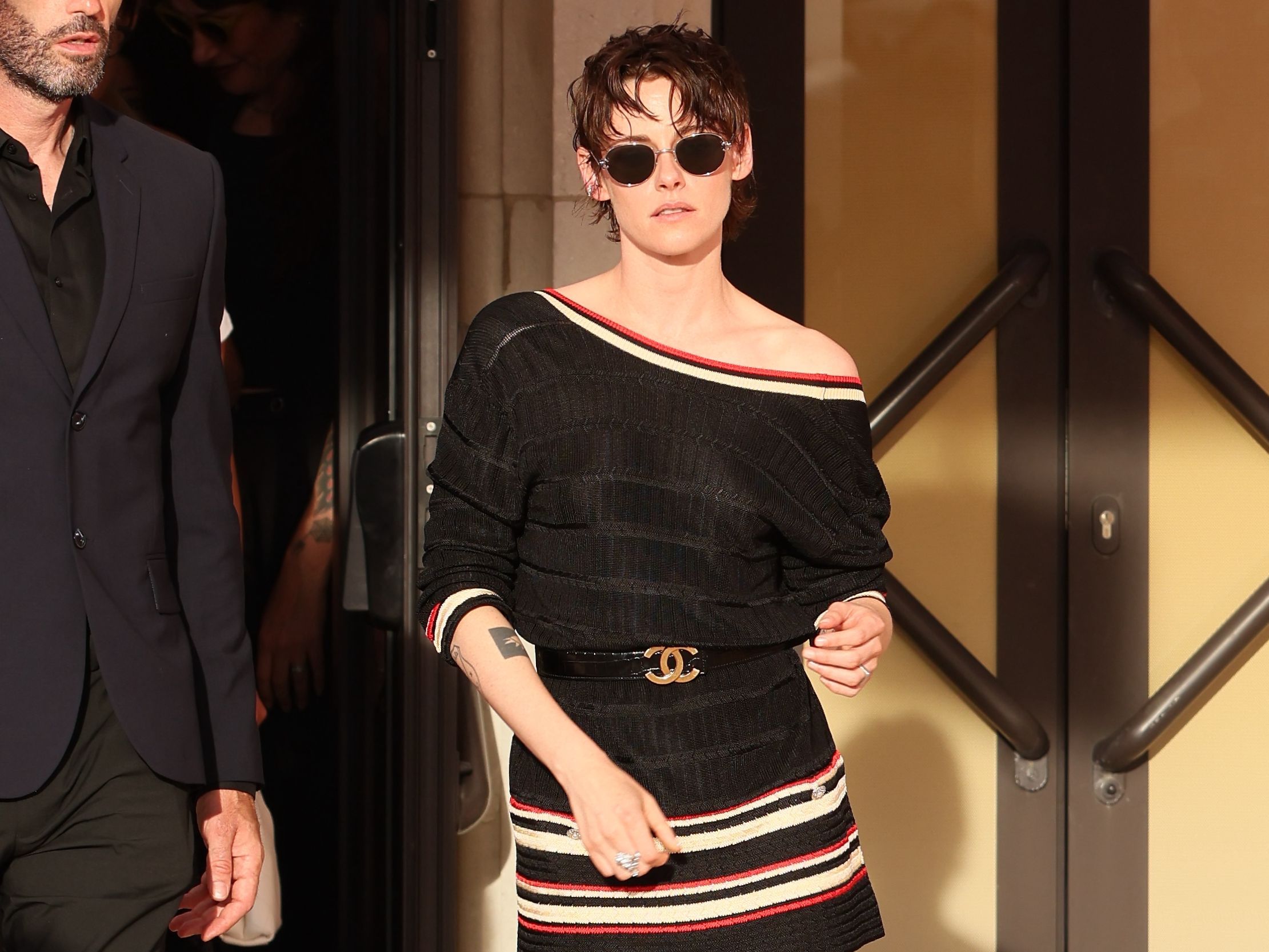 Source-feed image associated with Kristen Stewart Is Nailing the Art of Heatwave Dressing in Biarritz