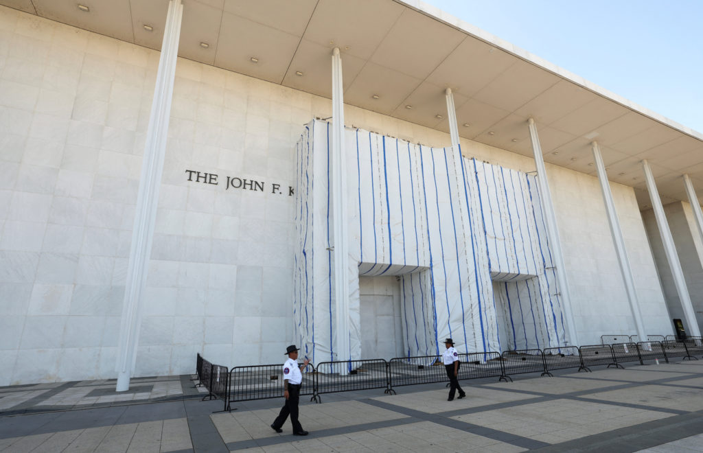 Source-feed image associated with Kennedy Center board votes to close after judge blocks Trump's name from building