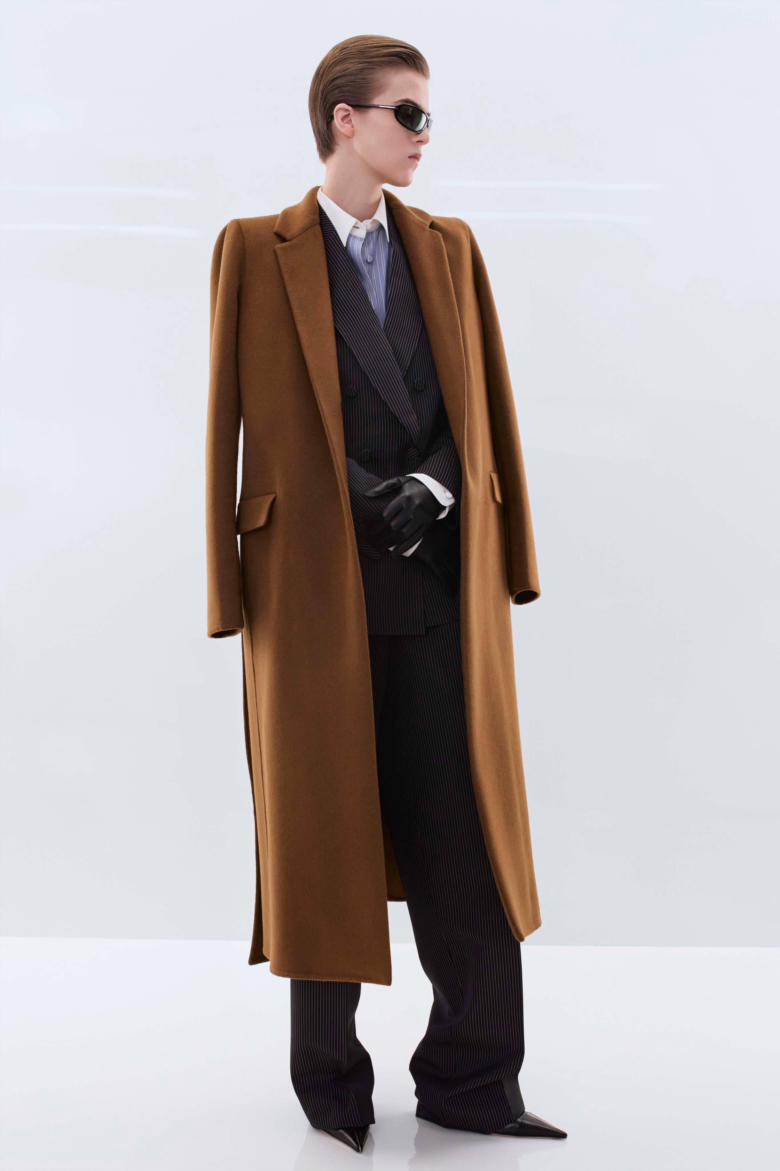 Source-feed image associated with Tom Ford Pre-Fall 2026