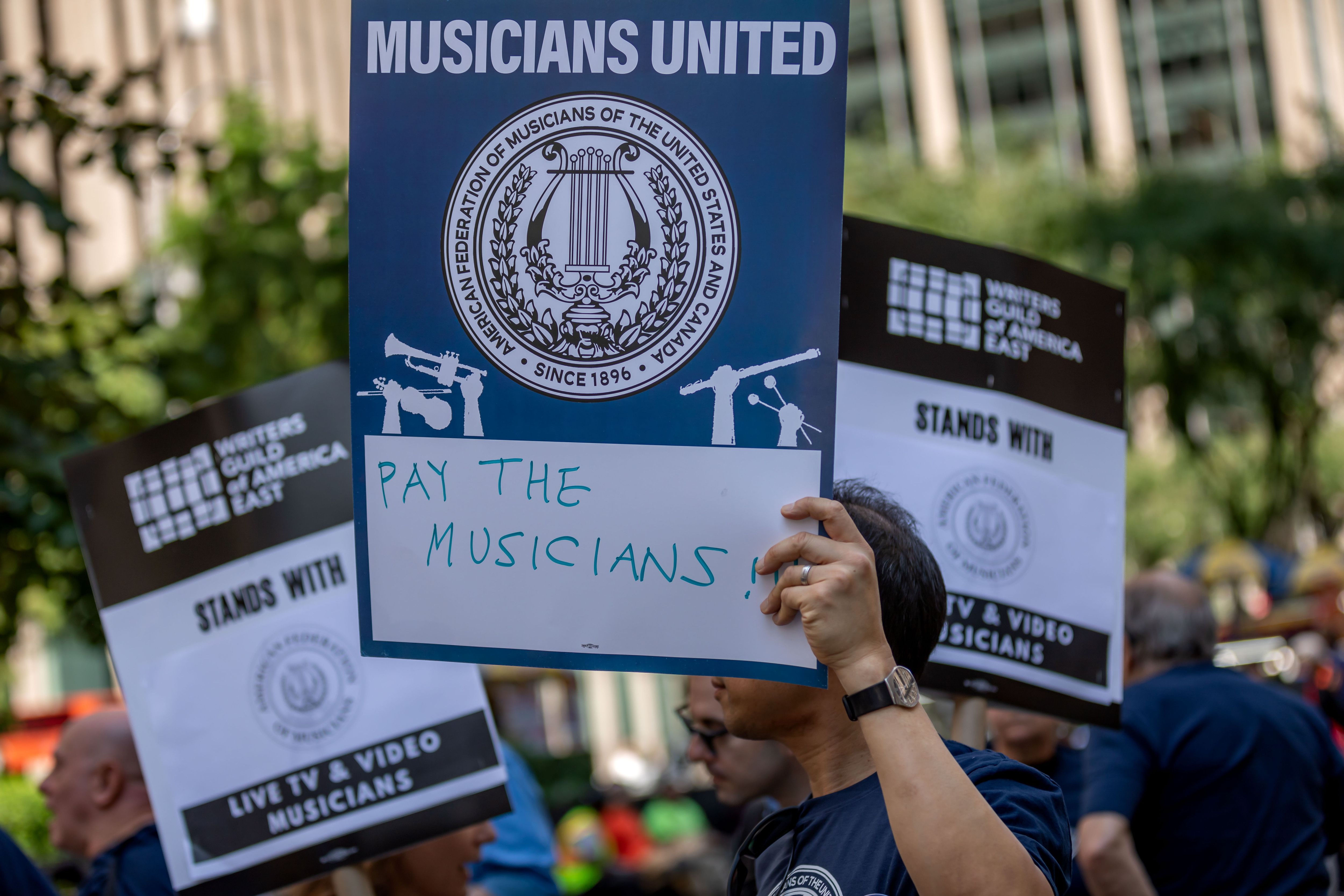 Source-feed image associated with Musicians Union Sues Universal and Warner Over AI Use