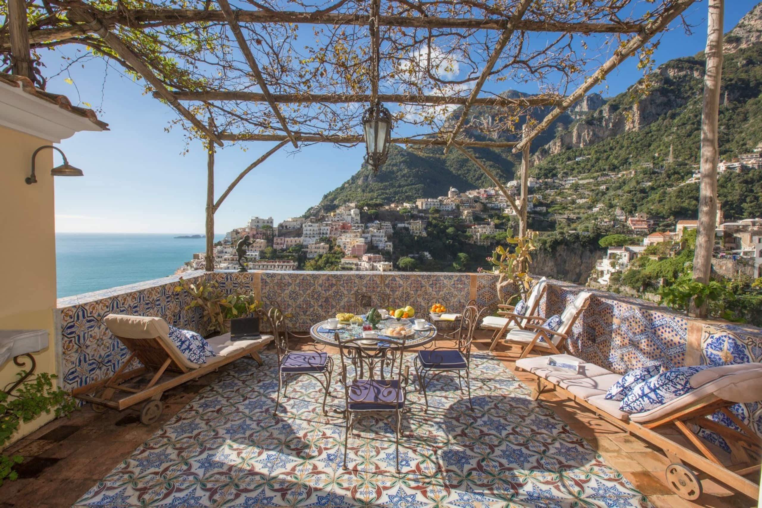Source-feed image associated with The 10 Best Honeymoon Airbnbs from Around the World