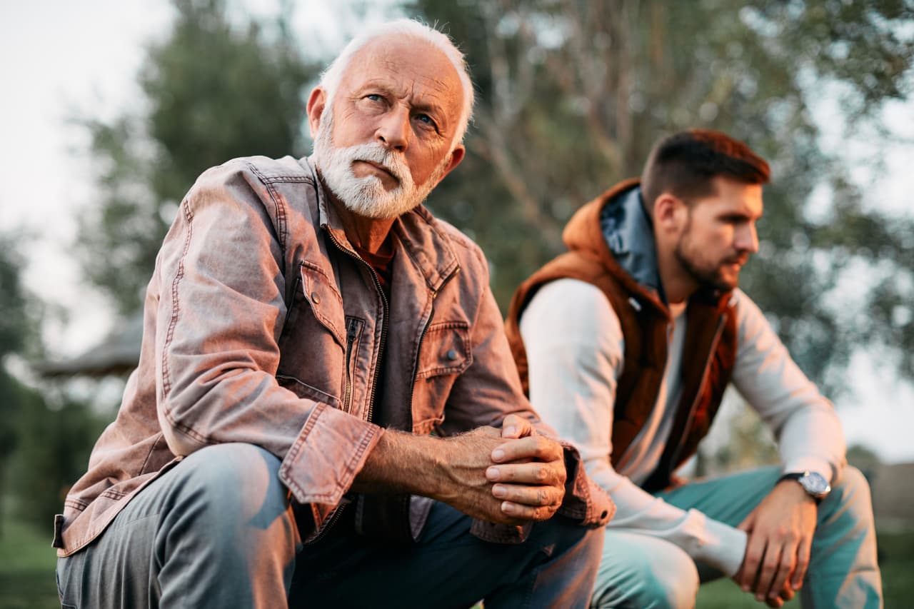 Source-feed image associated with ‘I feel shoehorned’: My father funded my $800,000 Roth IRA. Does that give him the right to say how I invest it?