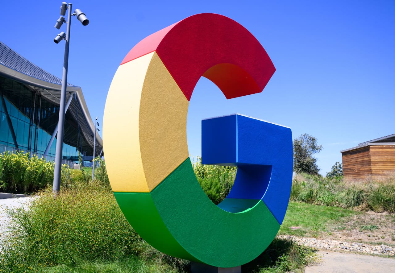 Source-feed image associated with Alphabet’s massive profit growth is ‘illusory’, as SpaceX and Anthropic help mask a historic cash drain