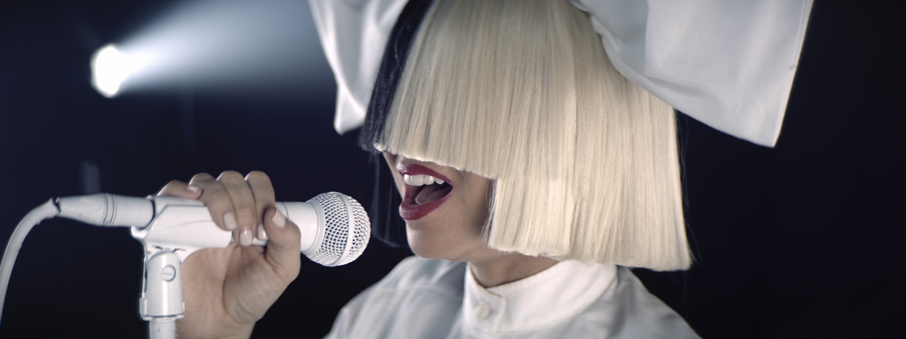 Source-feed image associated with ‘Sia: Nostalgic for the Present’ Review: A Concert Performance Film from 2016, but It Channels Sia’s Mystery and Power