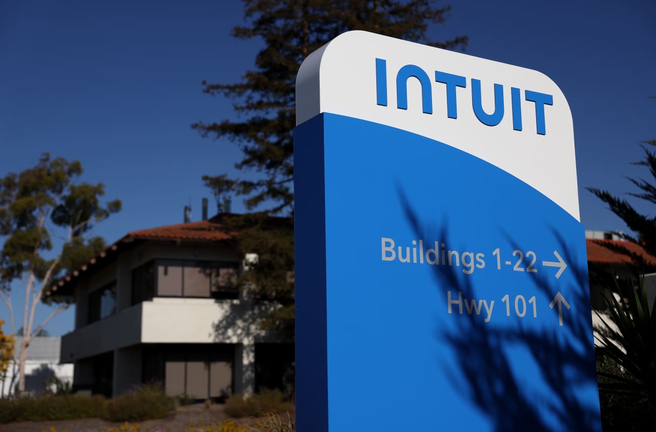 Source-feed image associated with Customers are fleeing TurboTax over price, and Intuit’s stock is sliding