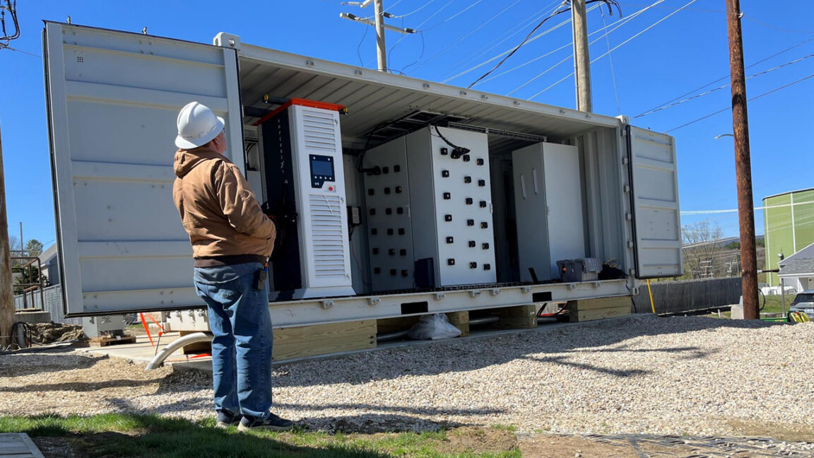 Source-feed image associated with Data centers become "killer application" for new power transformer tech