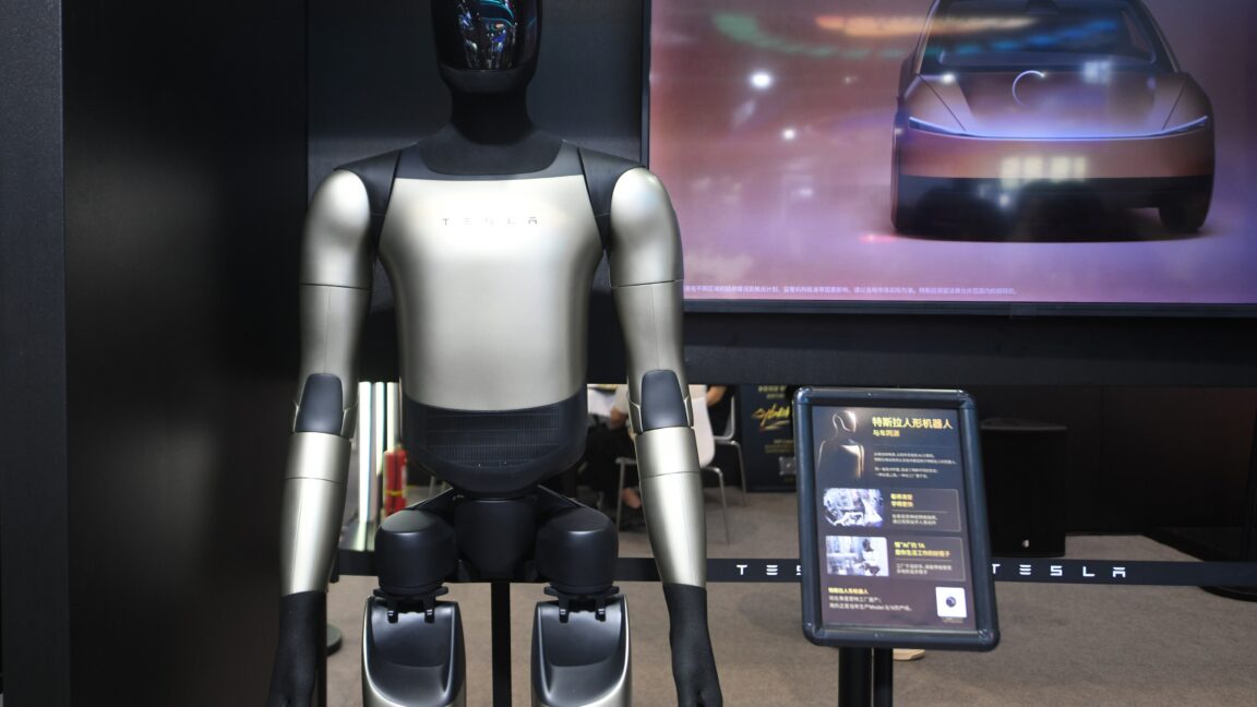 Image from linked report: Tesla workers balk at training Optimus humanoid robots as replacements