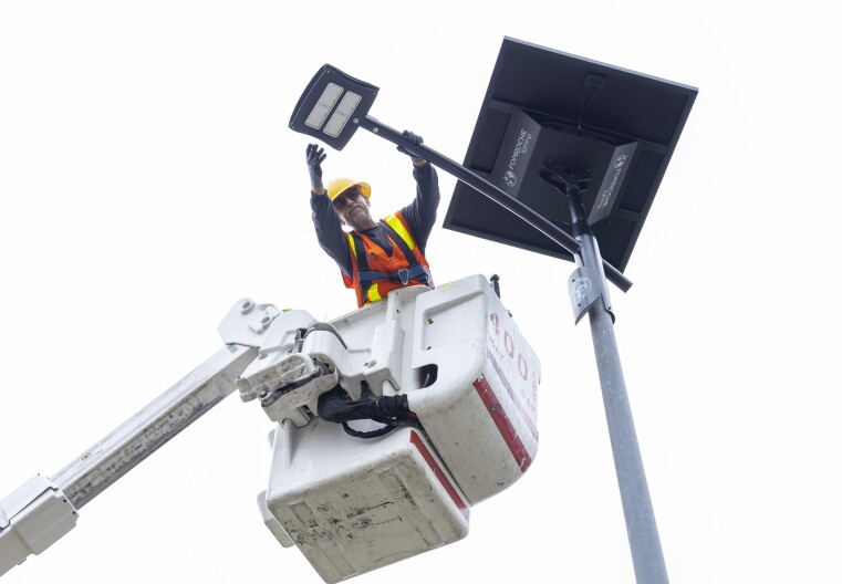 Source-feed image associated with LA property owners vote down streetlight fee increase