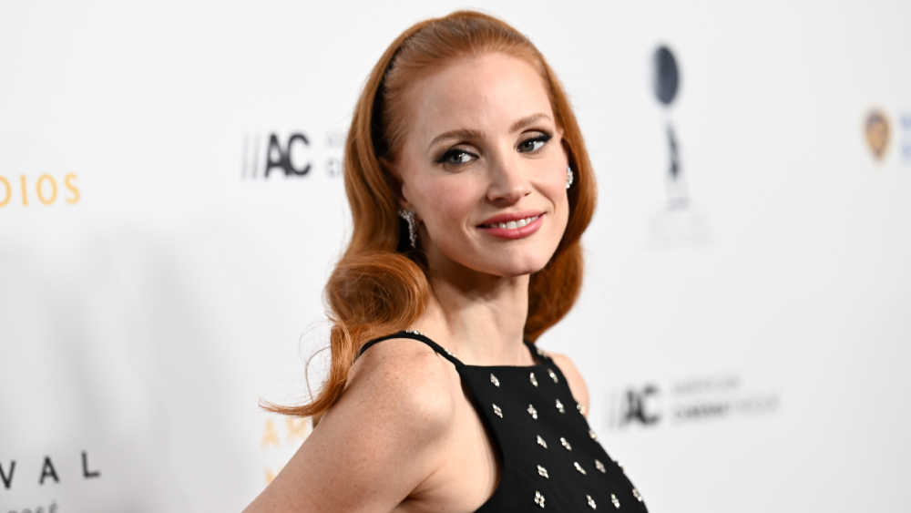 Source-feed image associated with Jessica Chastain to Star in New Netflix Drama Series ‘The Retrievals’