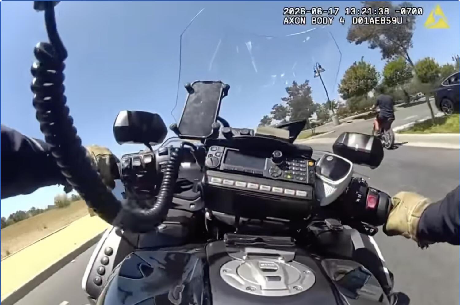 Source-feed image associated with 'I'm a better rider than you': Teen's e-motorcycle impounded after trying to outrun police in O.C. park