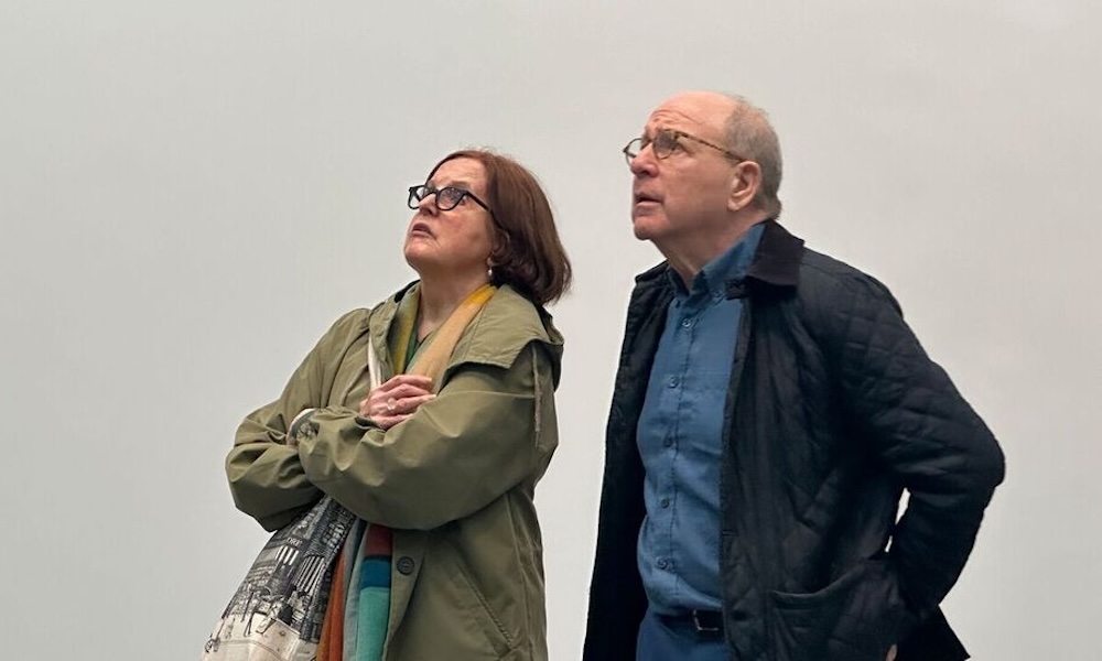 Source-feed image associated with ‘House of Criticism’ Review: A Pensive and Touching Portrait of Married Art Critics Jerry Saltz and Roberta Smith (It Is Only, at Moments, a True-Life Christopher Guest Movie)