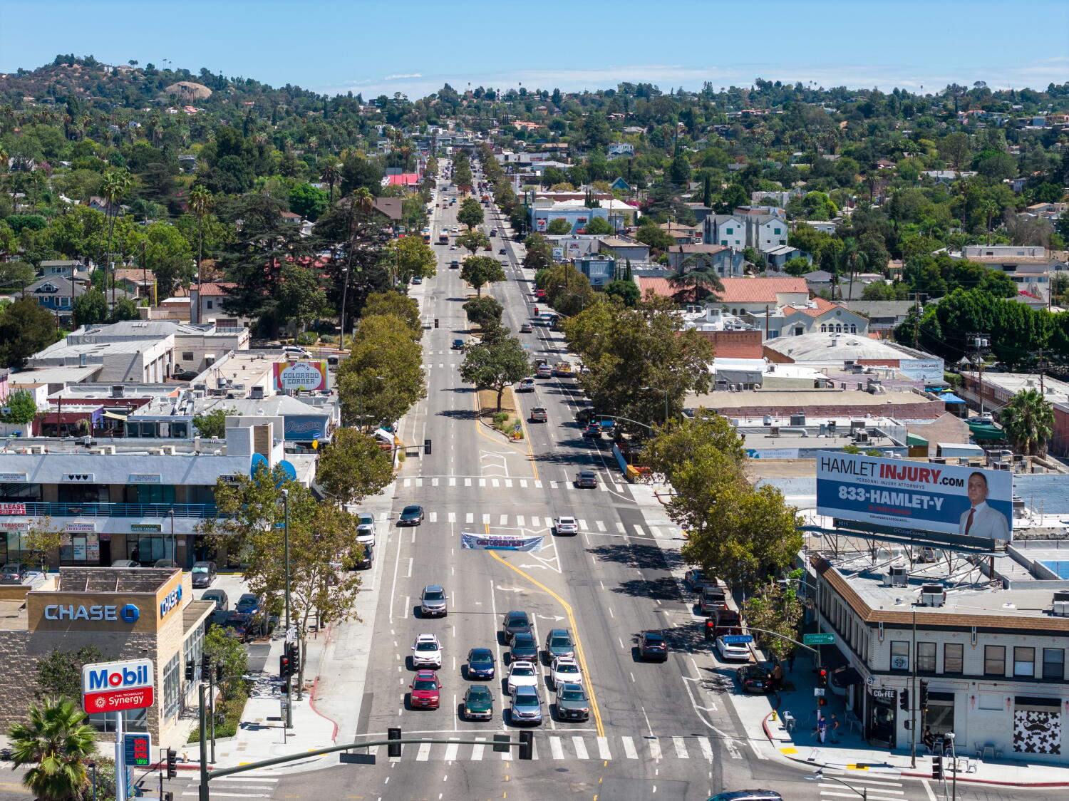 Source-feed image associated with A bus lane through Eagle Rock is slated to open before the Olympics. Will it hurt businesses?