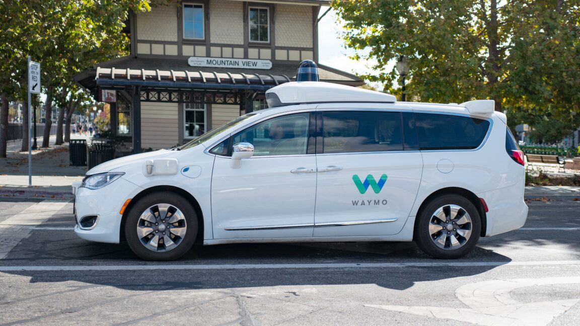 Source-feed image associated with After noise complaints, judge orders Waymo to stop overnight charging in Santa Monica