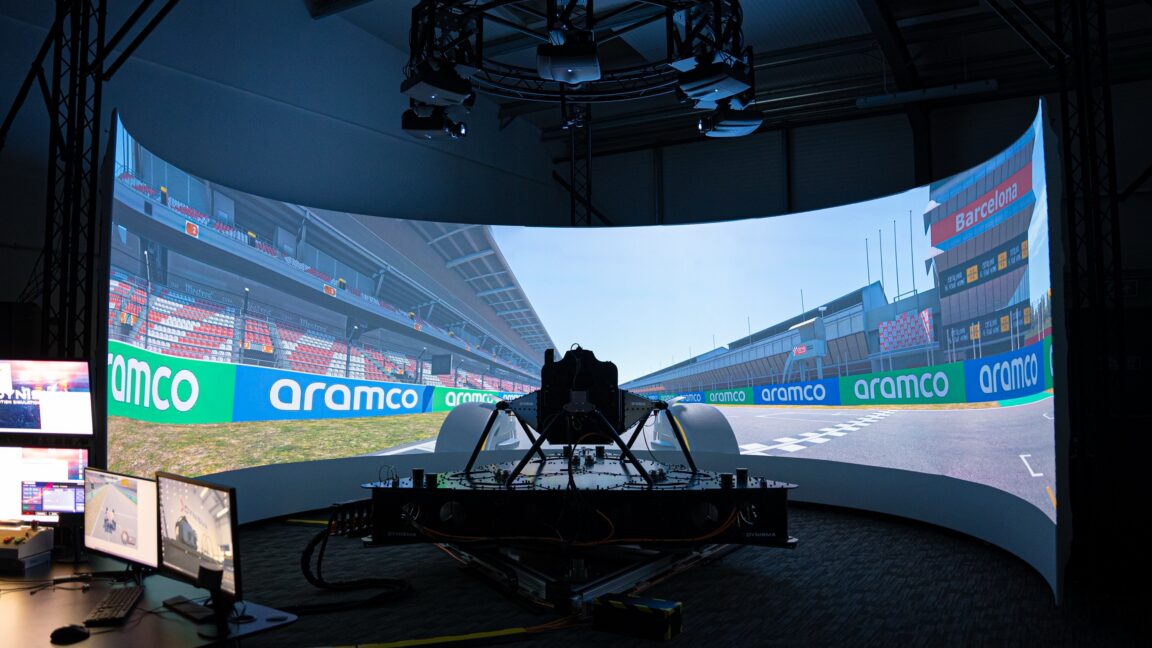 Source-feed image associated with F1 teams spend millions on their simulators—what makes them different?