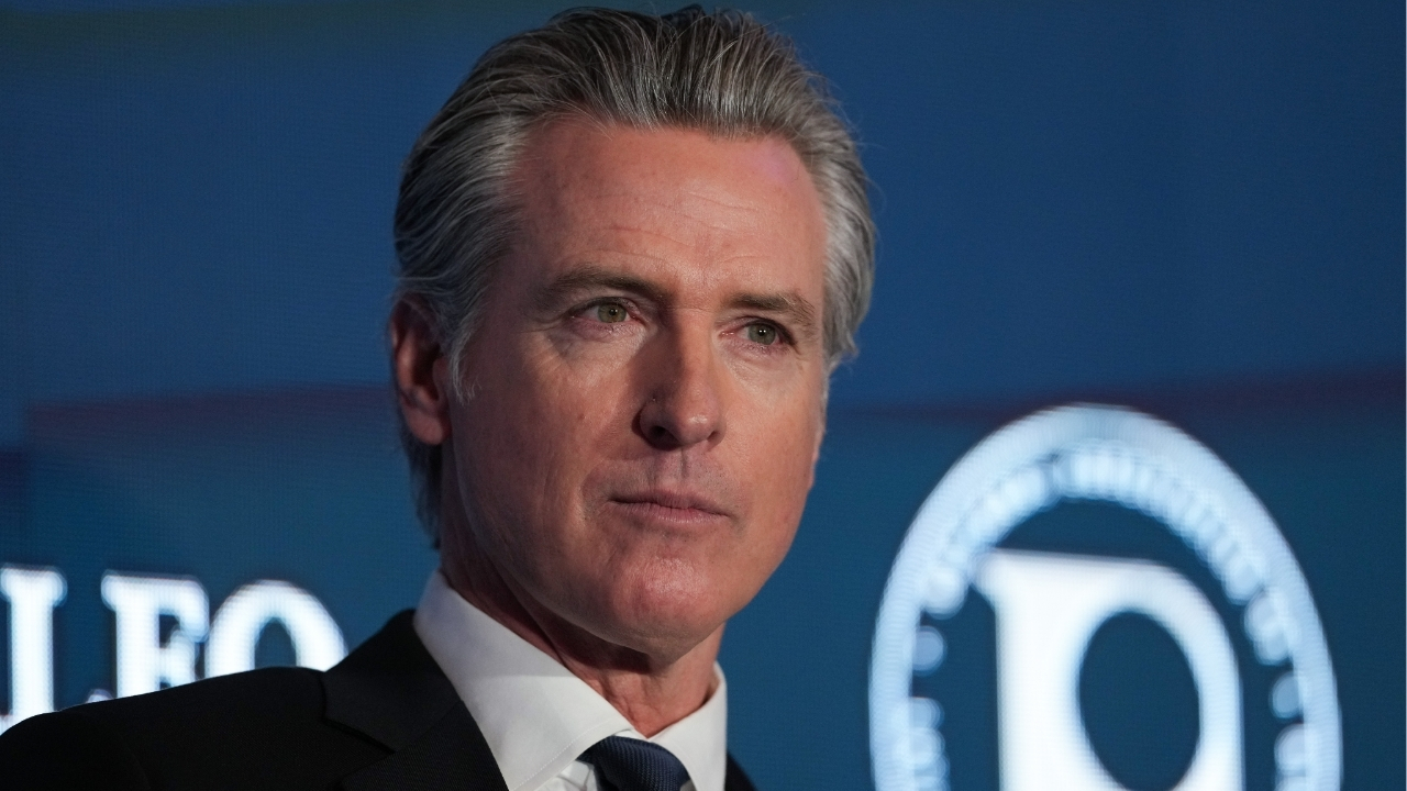 Source-feed image associated with With 2027 minimum wage increase, Newsom says CA puts 'working families first'