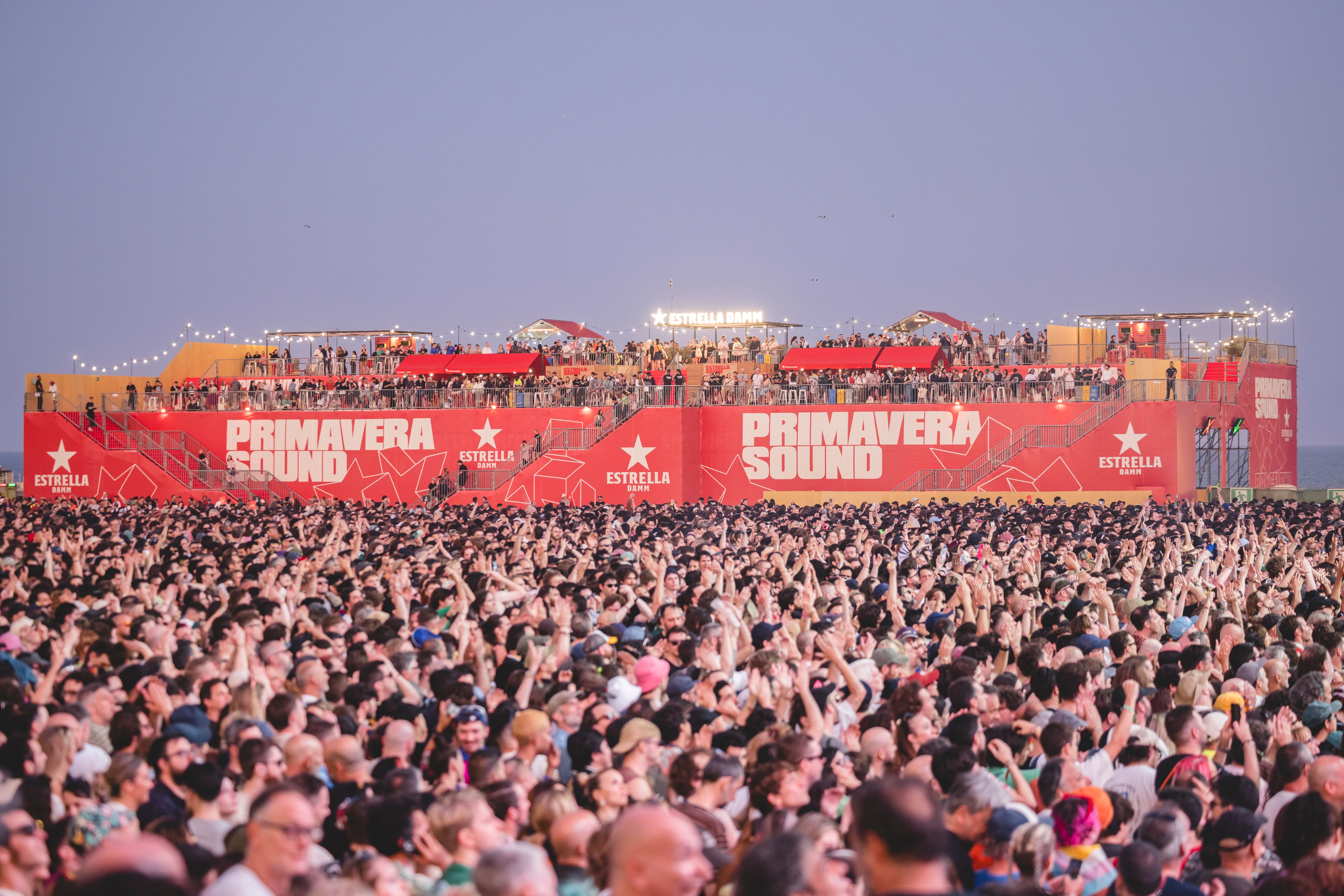 Source-feed image associated with A Guide to Streaming Primavera Sound 2026