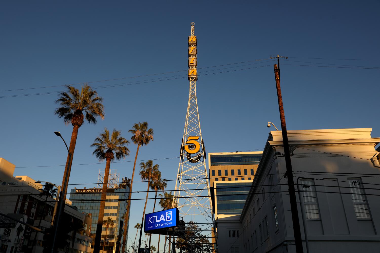 Source-feed image associated with FCC will vote on lifting TV ownership cap next month