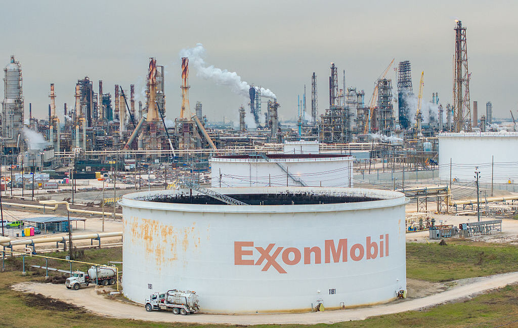 Source-feed image associated with Trump wants the power to stop the public from suing polluters