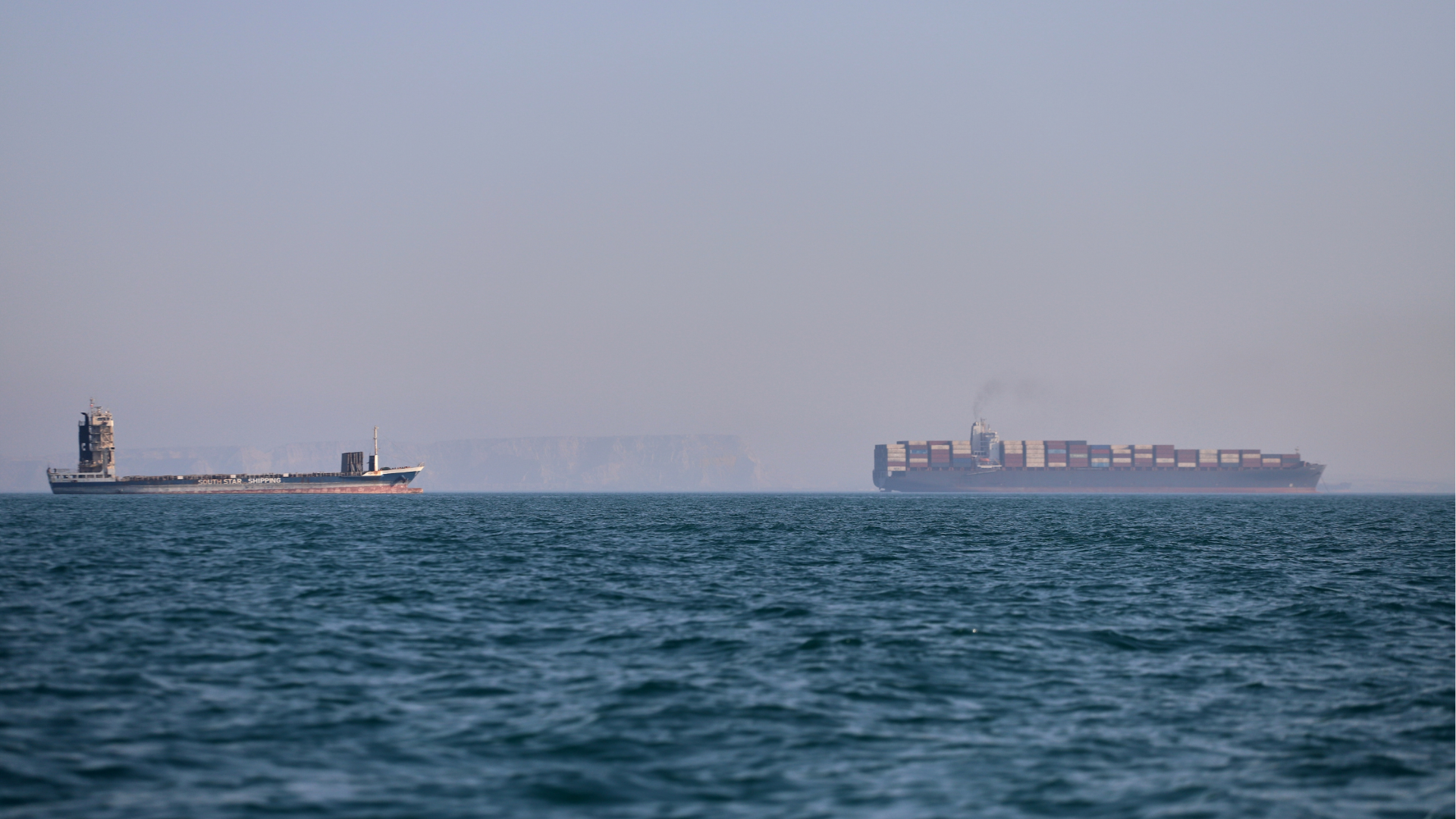Source-feed image associated with US launches new strikes on Iran, revokes oil sales permit after 3 ships attacked in Strait of Hormuz