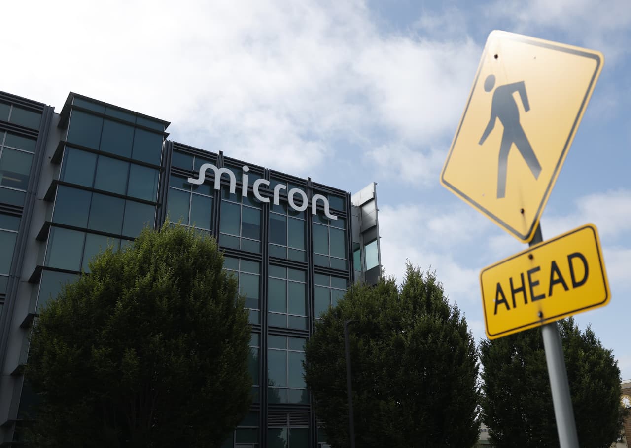 Source-feed image associated with Why Micron and other chip stocks are bouncing back so strongly