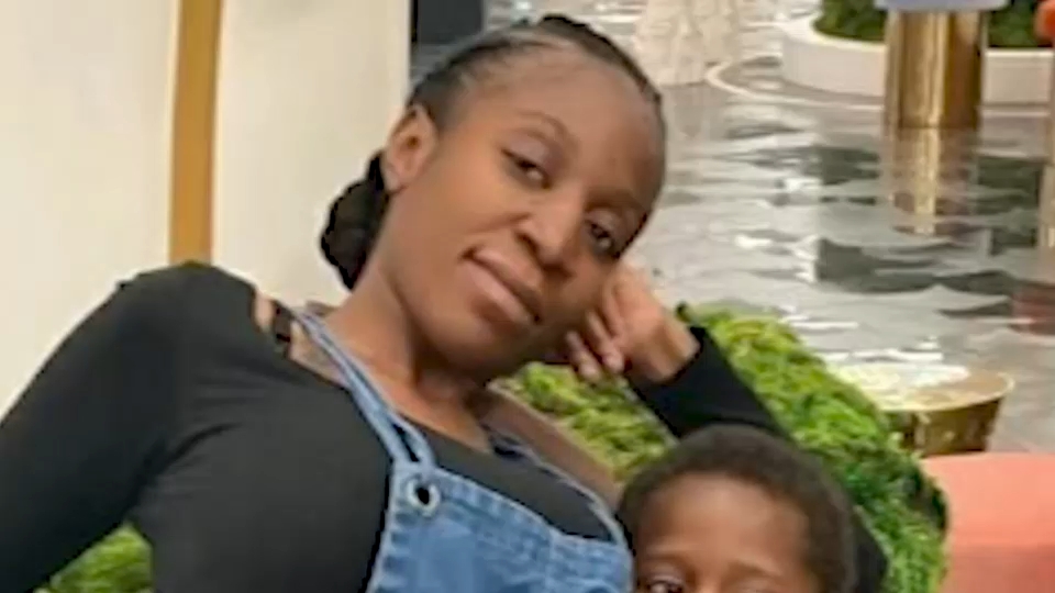 Source-feed image associated with Doctors say Dimone Fleming, who confessed to killing sons at Bronx, New York City shelter, was in state of psychosis