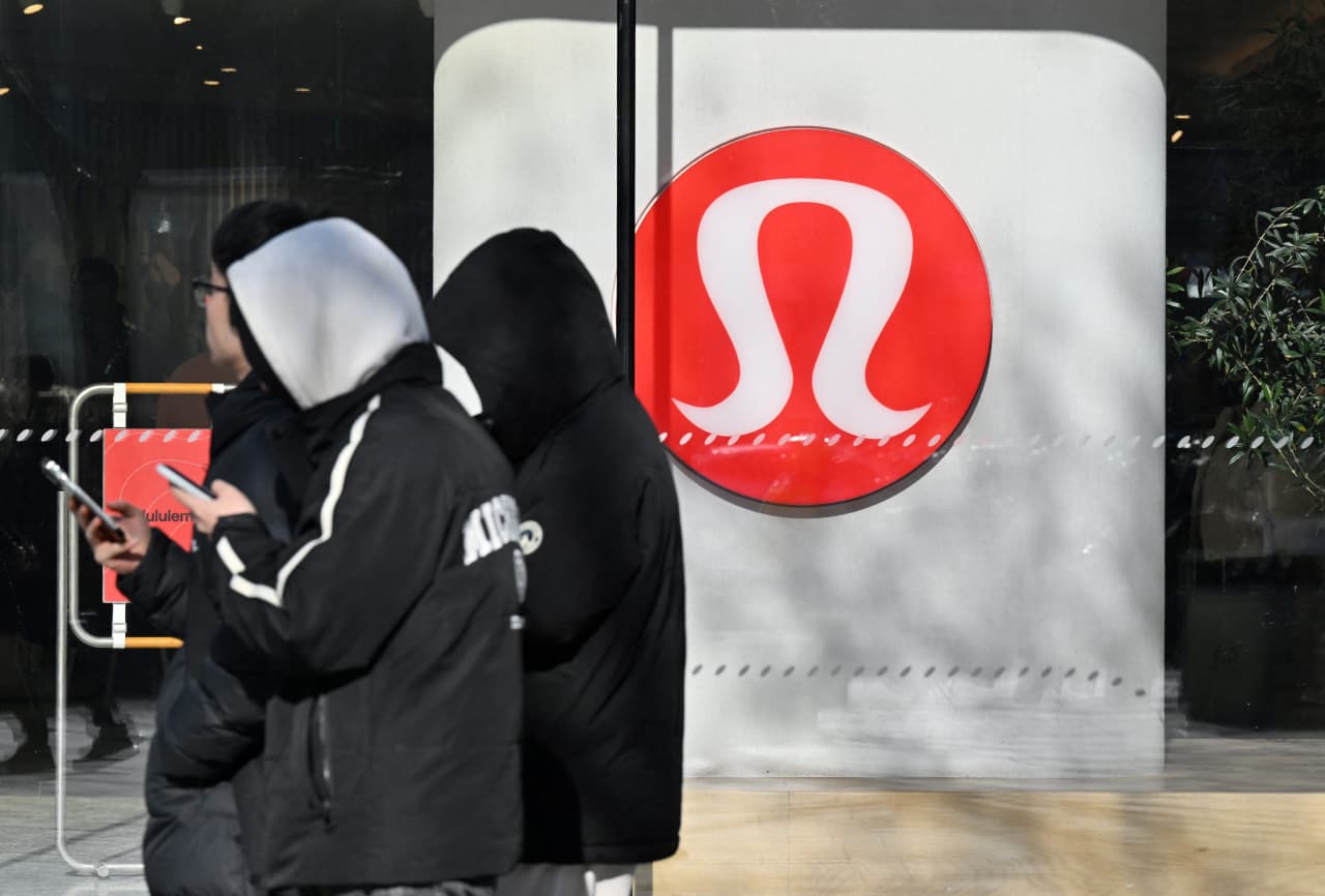 Source-feed image associated with Lululemon’s sales drop raises deeper concerns about the company’s turnaround