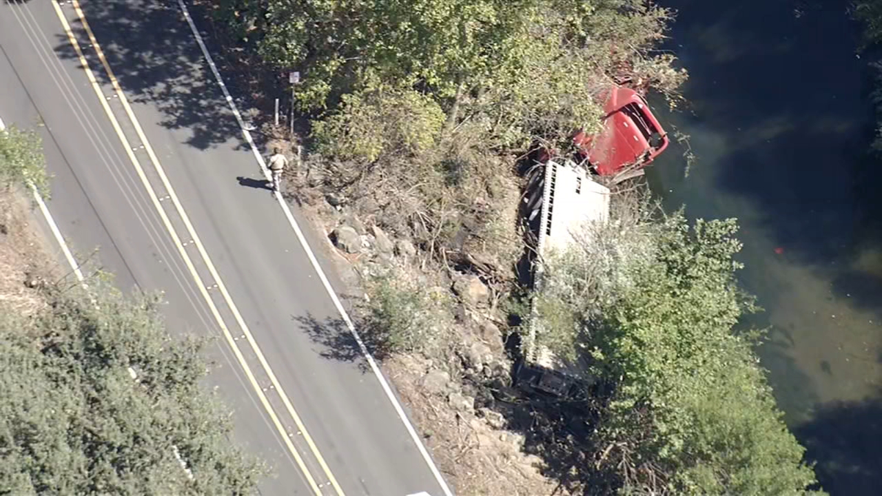 Source-feed image associated with Big rig crashes 40 feet down embankment in Sunol off Niles Canyon Road