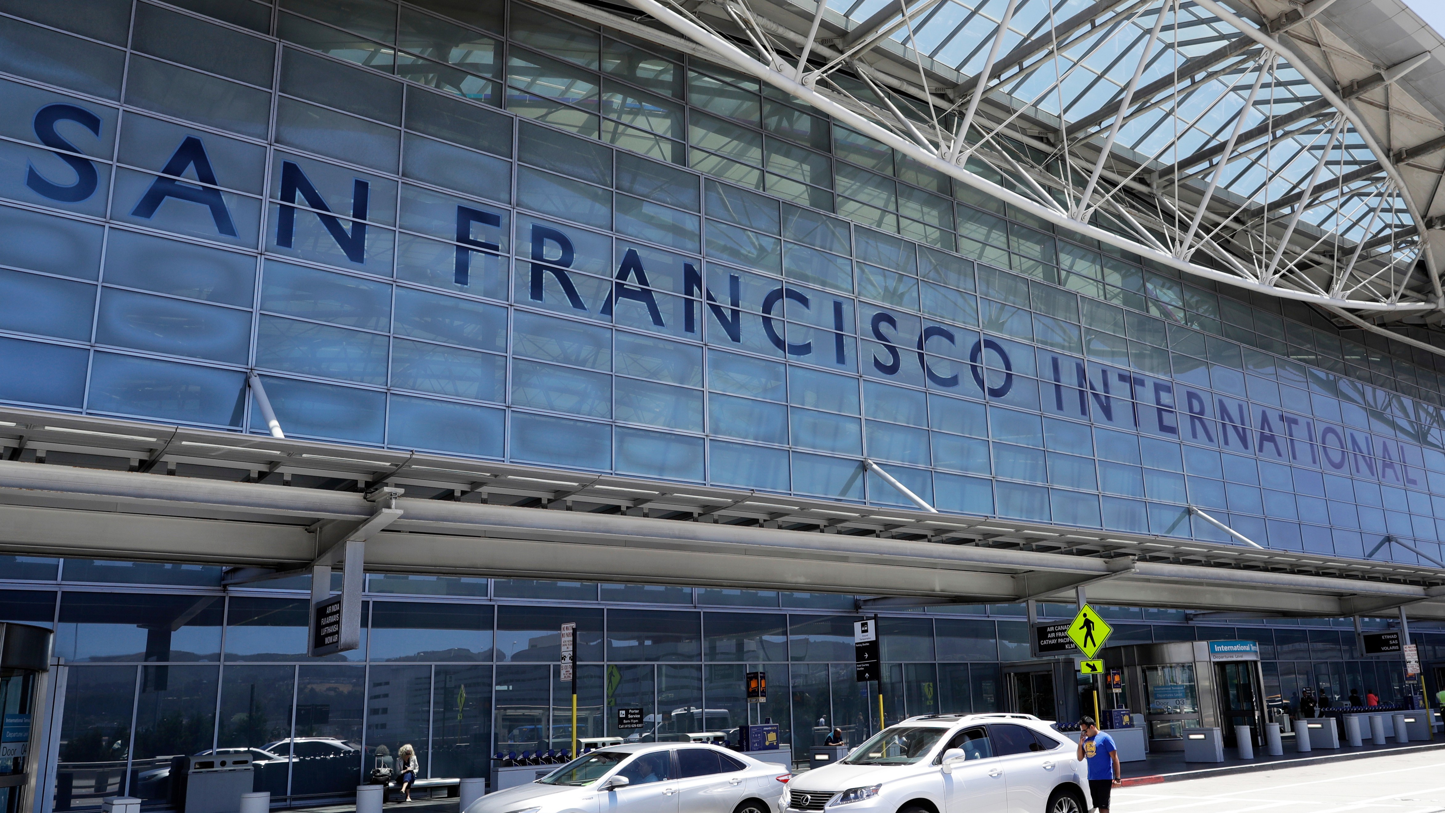 Source-feed image associated with DHS considering plans to stop customs processing at sanctuary city airports, including SFO: Mullin