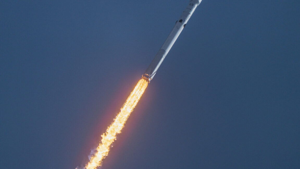 Source-feed image associated with In a surprise launch, China debuts another big rocket designed for reusability