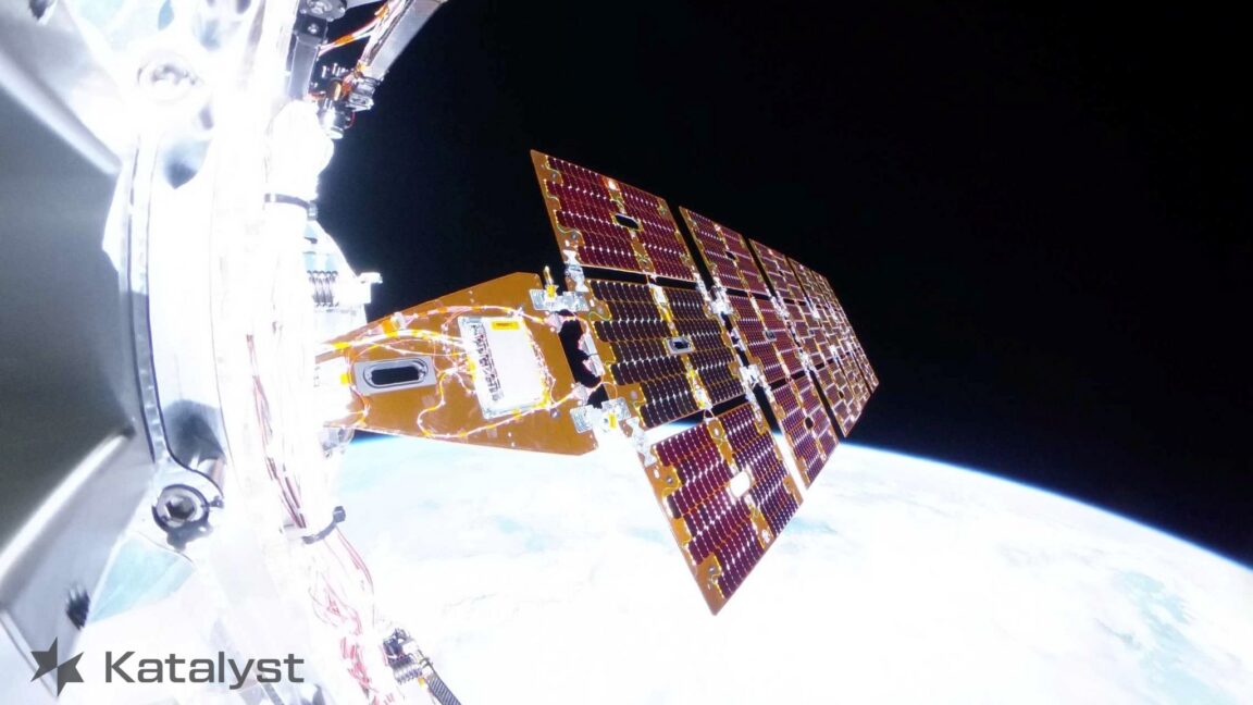Source-feed image associated with NASA calls off mission to rescue Swift gamma-ray observatory