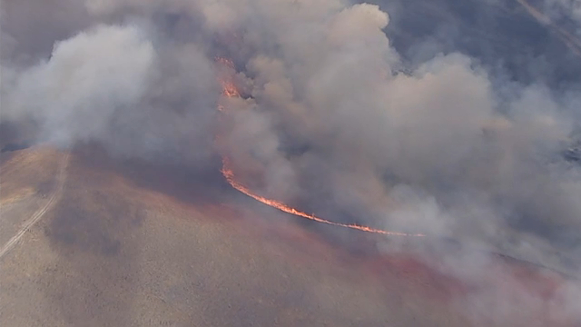Source-feed image associated with Evacuations lifted as Ridge Fire in Gorman reaches 54% containment