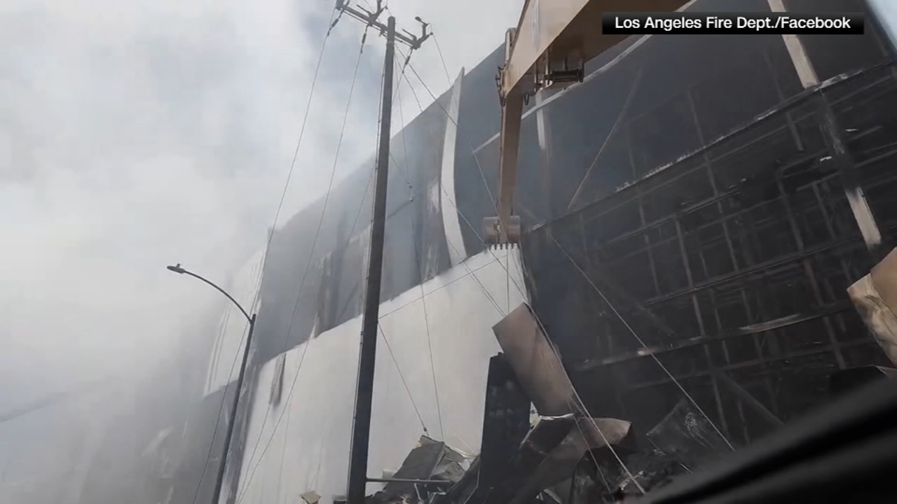 Source-feed image associated with Solar panel test may be linked to massive Los Angeles warehouse fire, officials say