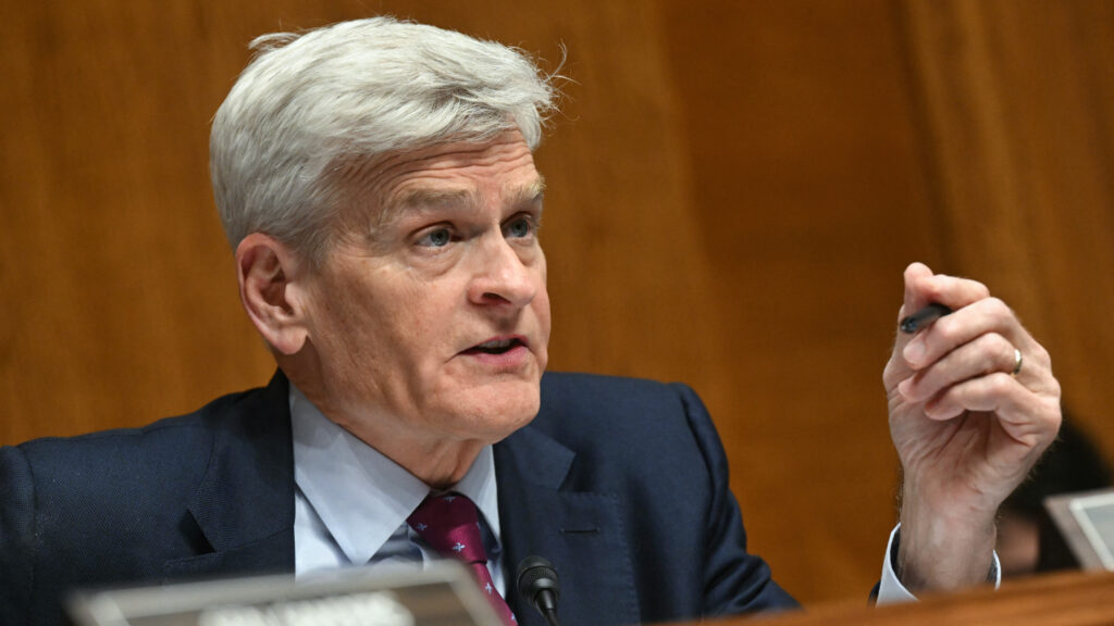 Source-feed image associated with STAT+: Cassidy criticizes FDA oversight of abortion pill manufacturers in new report