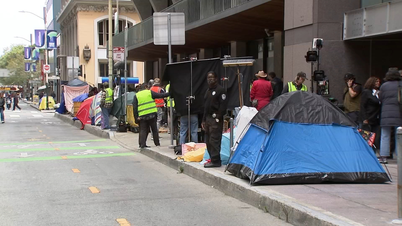 Source-feed image associated with Hollywood is in SF, and it's fighting for more flicks: Here's a look at film set spotted downtown